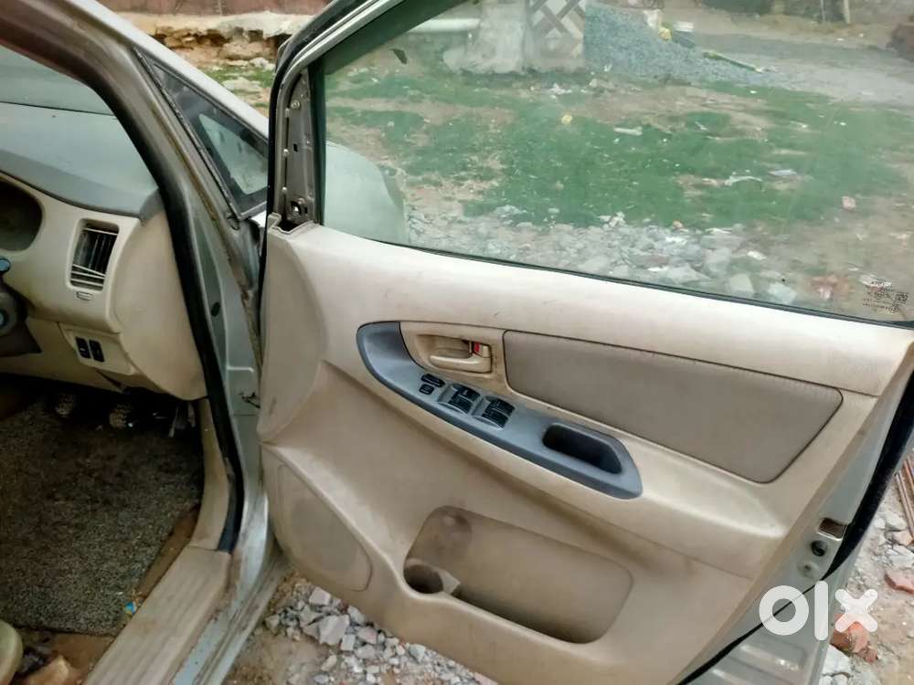 Toyota Innova Crysta 2009 Diesel Well Maintained
