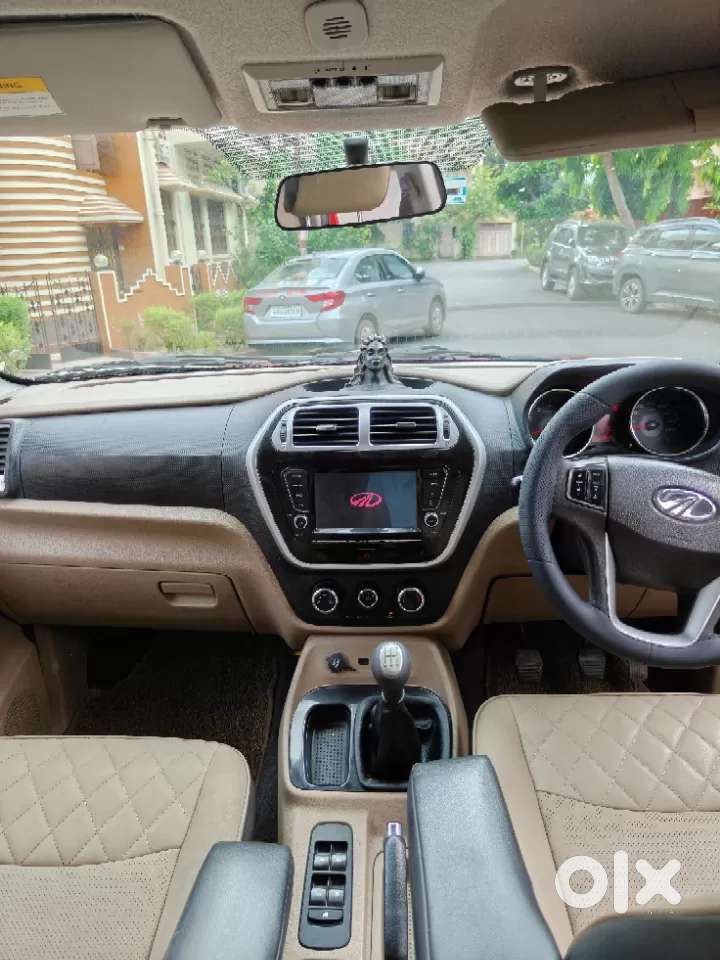 Mahindra Tuv 300 T10 Dual Tone, 2019, Diesel