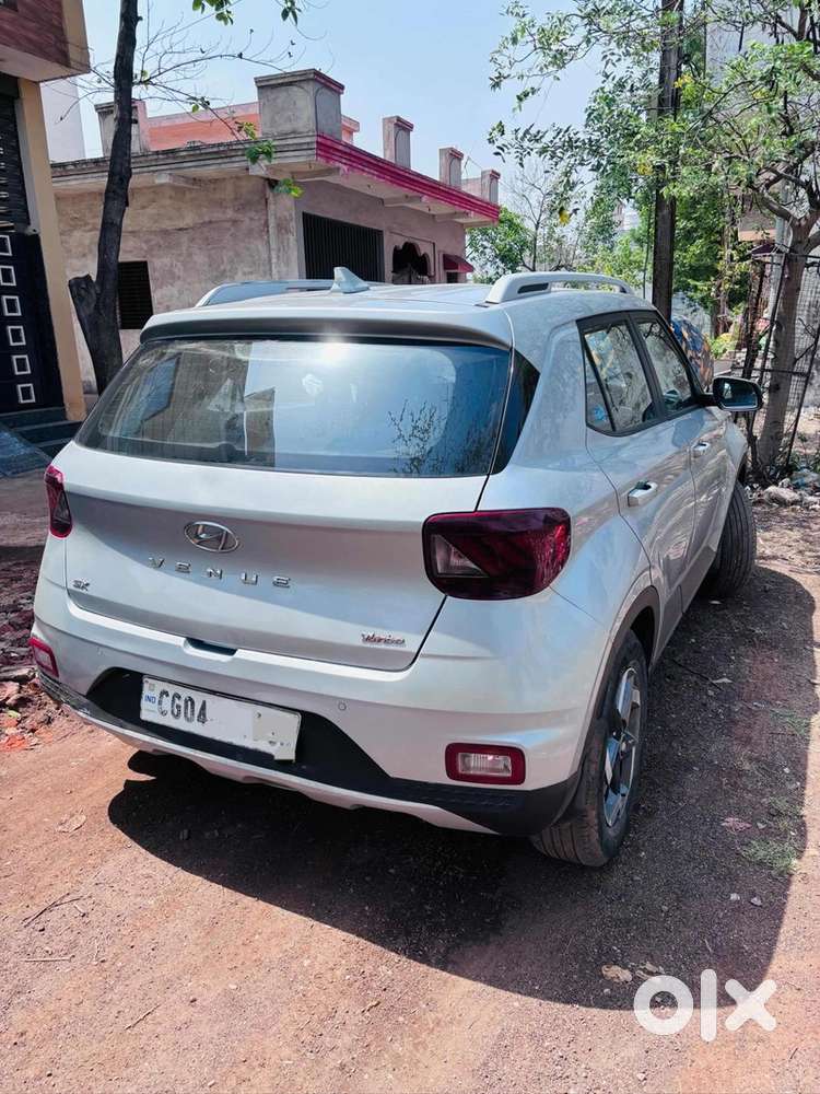Hyundai Venue Petrol 2019
