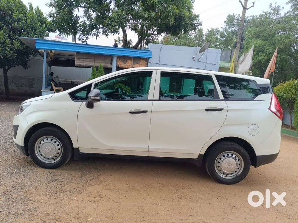 Mahindra Marazzo M2, 2018, Diesel