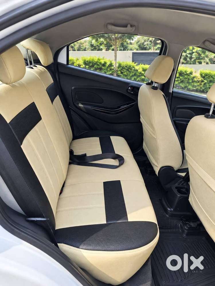 Ford Figo Titanium 2021