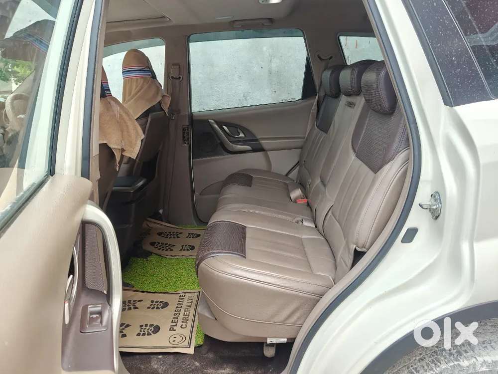 Mahindra Xuv500 2015 मॉडल