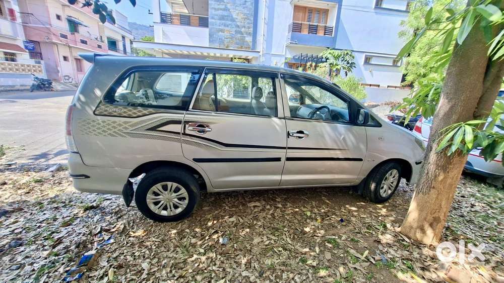 Toyota Innova 2.5 Gx 7 Str Bs-iii, 2009, Diesel