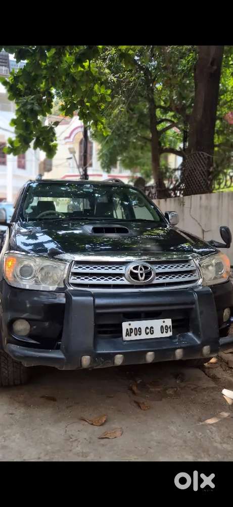 Toyota Fortuner 2010 Diesel Well Maintained