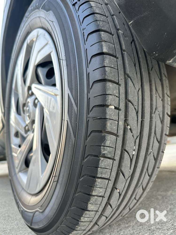 Hyundai Venue 1.2 S (o), 2020, Petrol