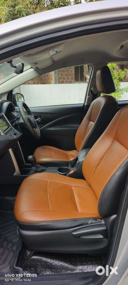 Toyota Innova Crysta 2.8 Gx At 8s, 2016, Diesel