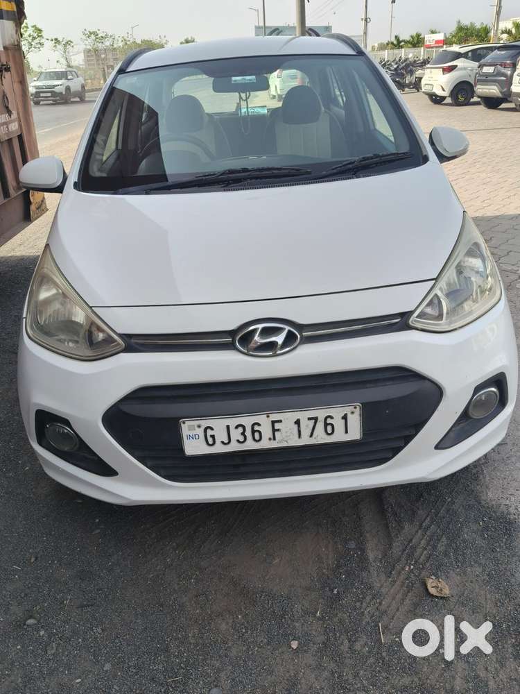 Hyundai Model Petrol Manual 2016
