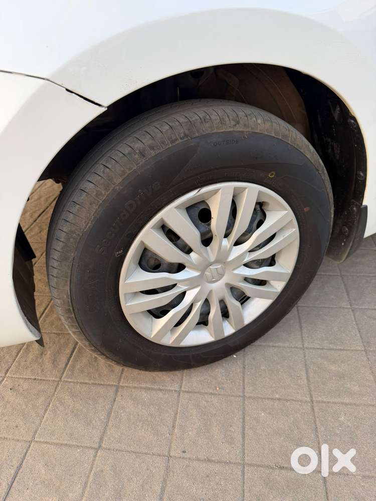 Maruti Suzuki Dzire 1.2 Vxi, 2023, Petrol