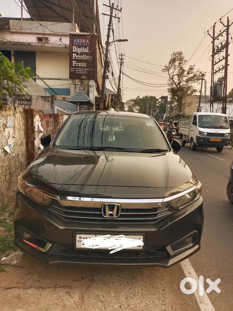 Honda Amaze 2020 Diesel 135000 Km Driven Single Us