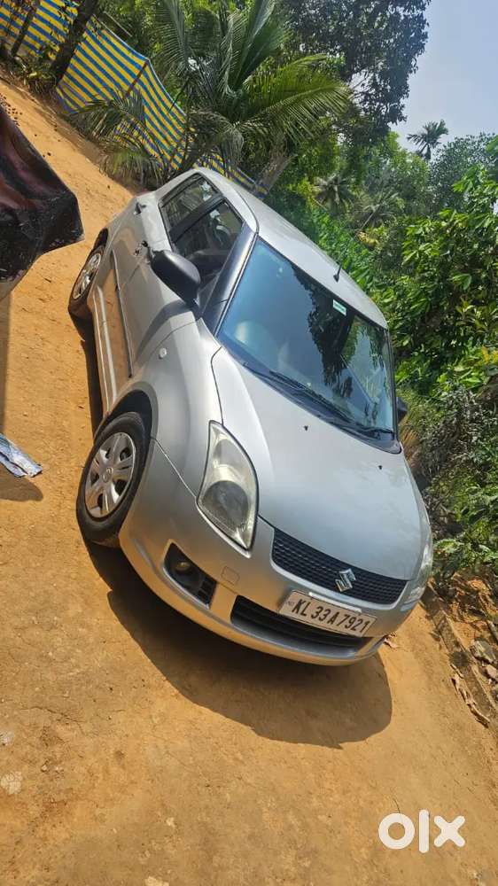 Maruti Suzuki Swift 2009 Petrol 92000 Km Driven