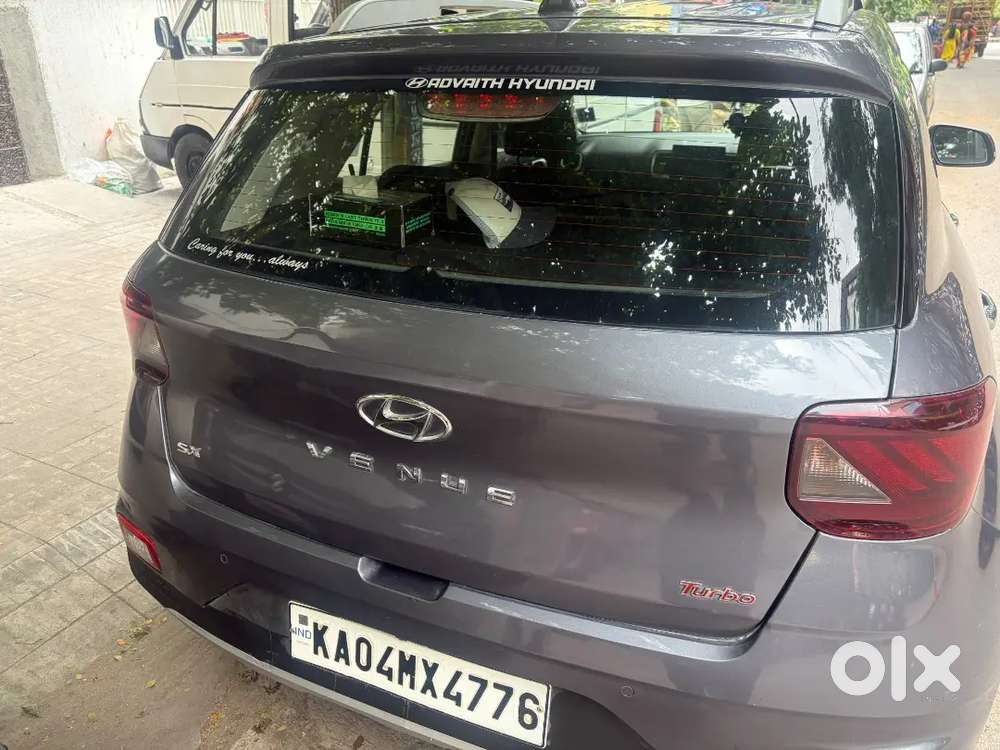 Hyundai Venue 2020 Petrol 43000 Km Driven