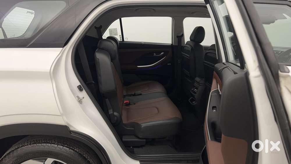 Hyundai Alcazar Platinum, 2022, Petrol