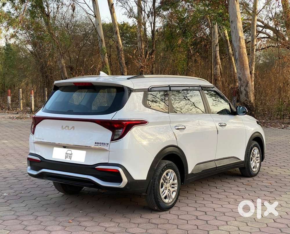 Kia Carens 1.4 Prestige 7 Str, 2023, Petrol