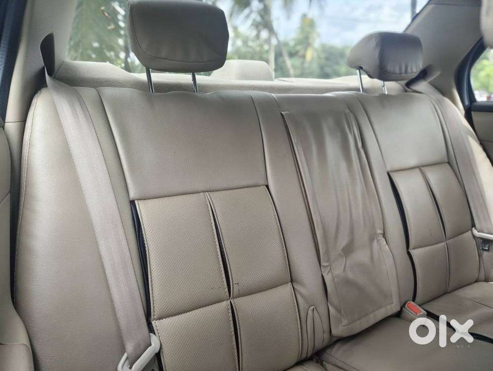 Maruti Suzuki Dzire 1.2 Vxi, 2013, Petrol