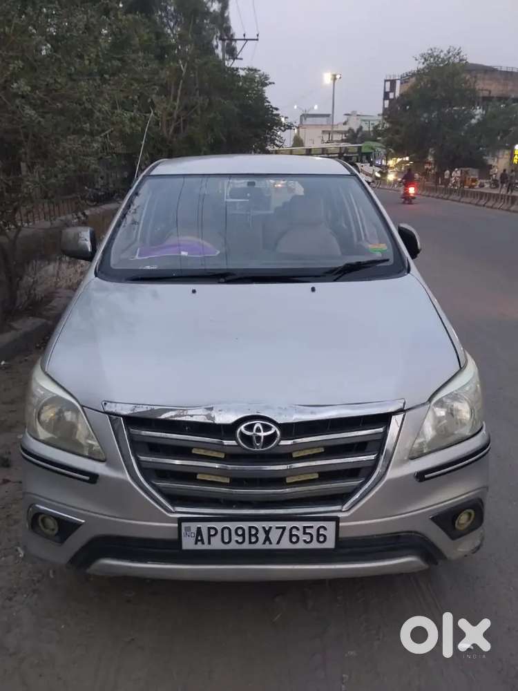 Toyota Innova Diesel 2011
