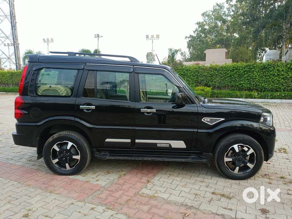 Mahindra Scorpio Classic 2.2 S 11 Mt 7 Str, 2022, Diesel