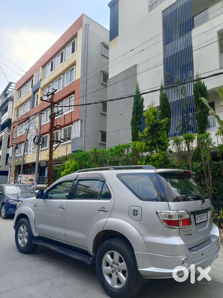 Toyota Fortuner 3.0 4x4 Manual, 2010, Diesel