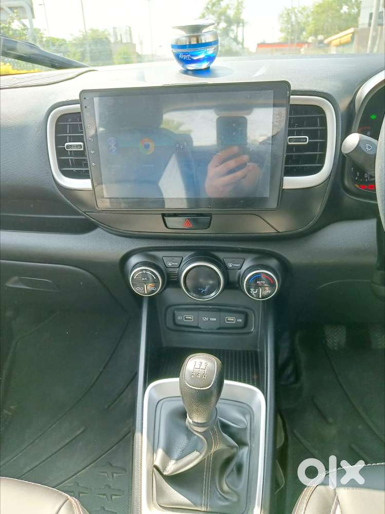 Hyundai Venue 1.2 S Plus, 2022, Petrol