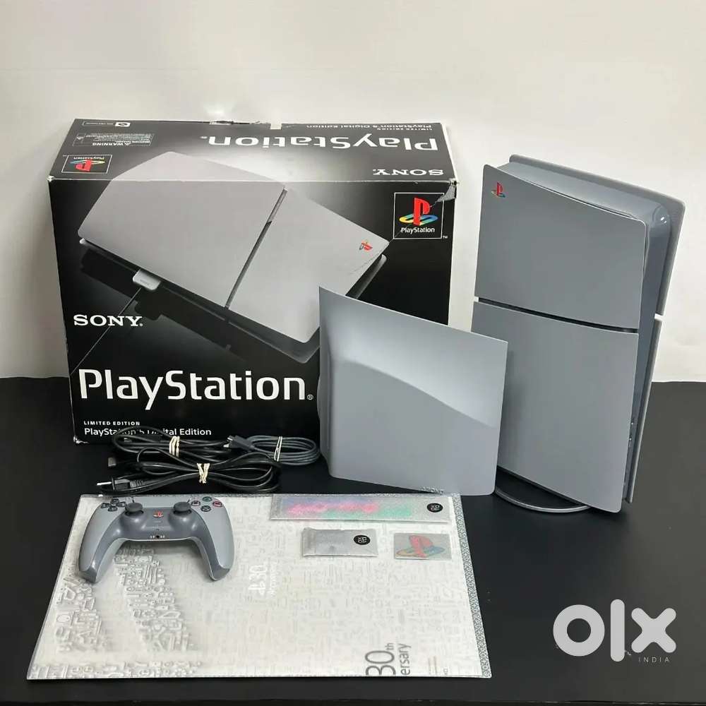Playstation 5 - 30th Anniversary edition With Disc Drive