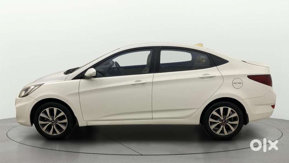 Hyundai Verna Fluidic 1.6 Vtvt Sx, 2013, Petrol