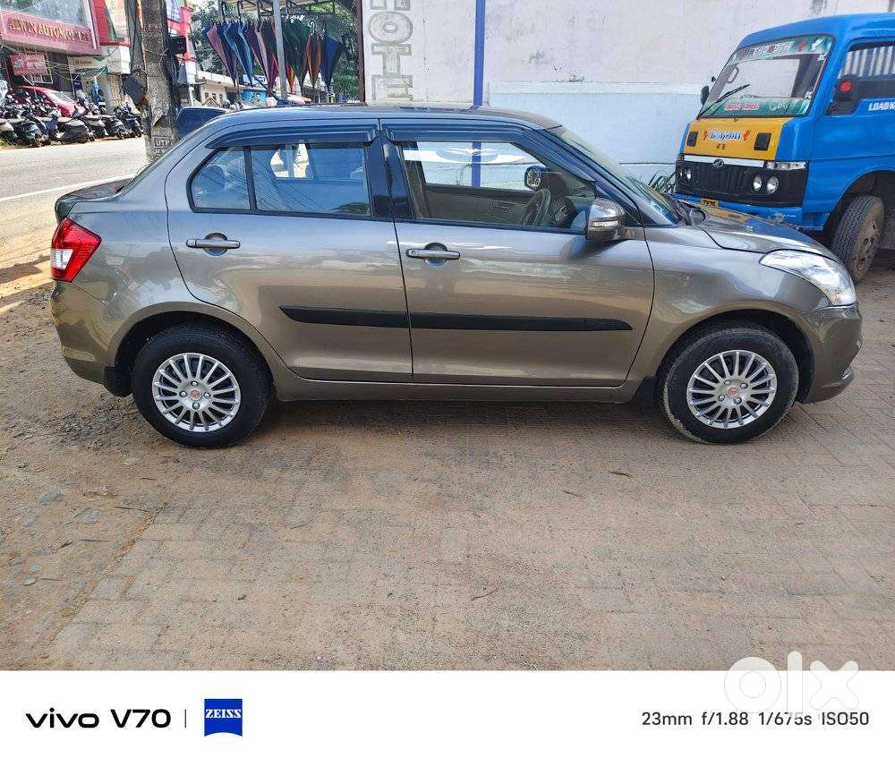 Maruti Suzuki Dzire 1.2 Vxi Amt, 2016, Petrol