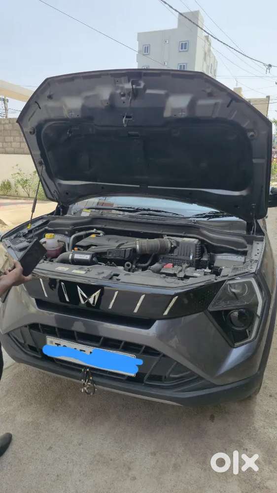 Mahindra Xuv 3xo Mx1 2025 Petrol 12000 Km Driven