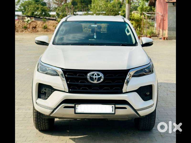 Toyota Fortuner 4x2 At 2.8 Diesel, 2022, Diesel