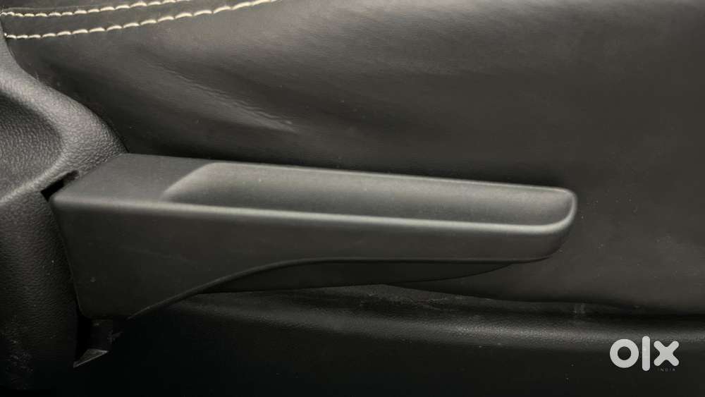 Skoda Slavia 1.0 Ambition Tsi At, 2023, Petrol