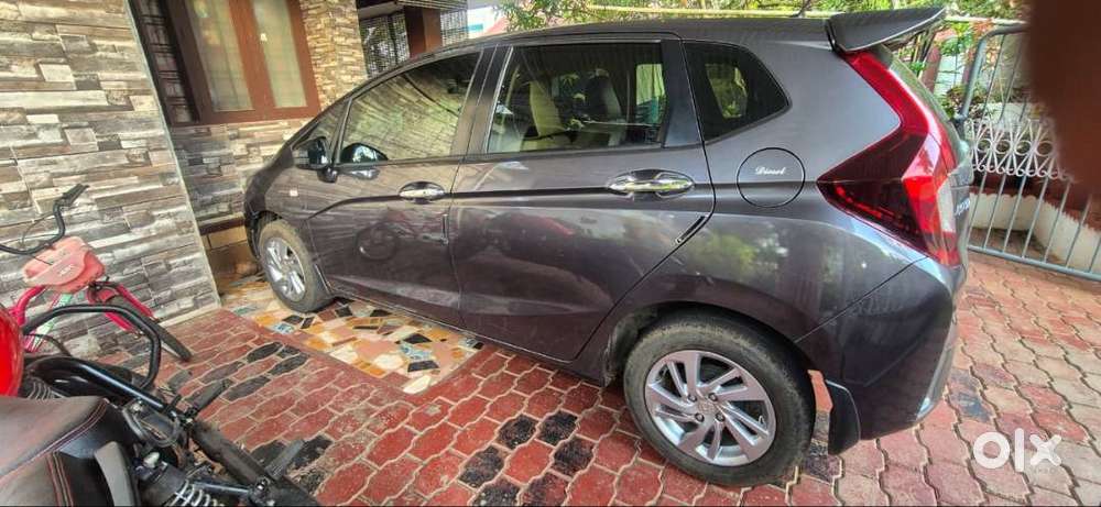 Honda Jazz 2019 Diesel Well Maintained