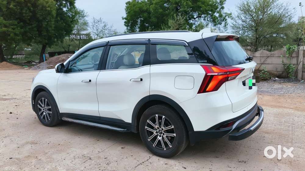 Mahindra Xuv700 2.2 Ax 7 Diesel Mt Luxury Pack Str, 2023, Diesel