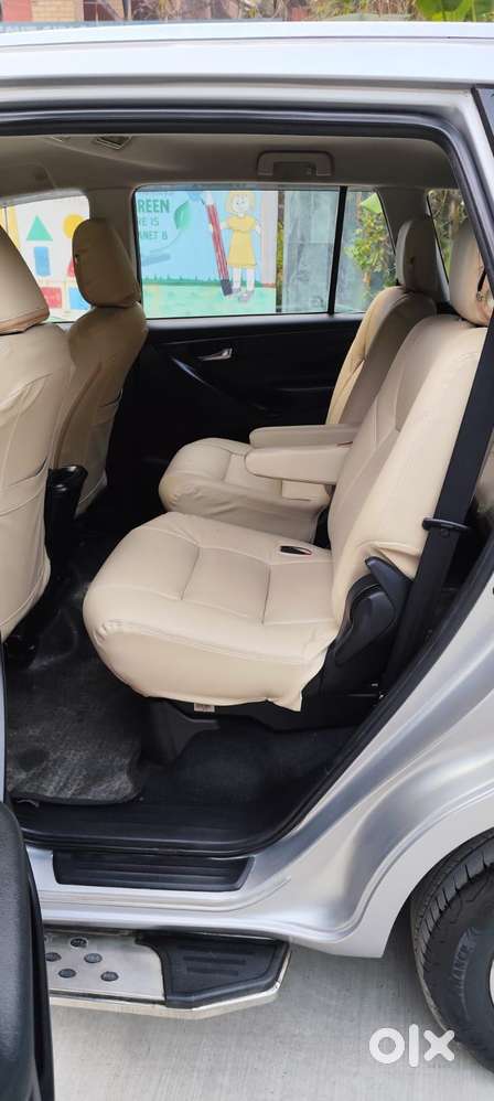 Toyota Innova Crysta