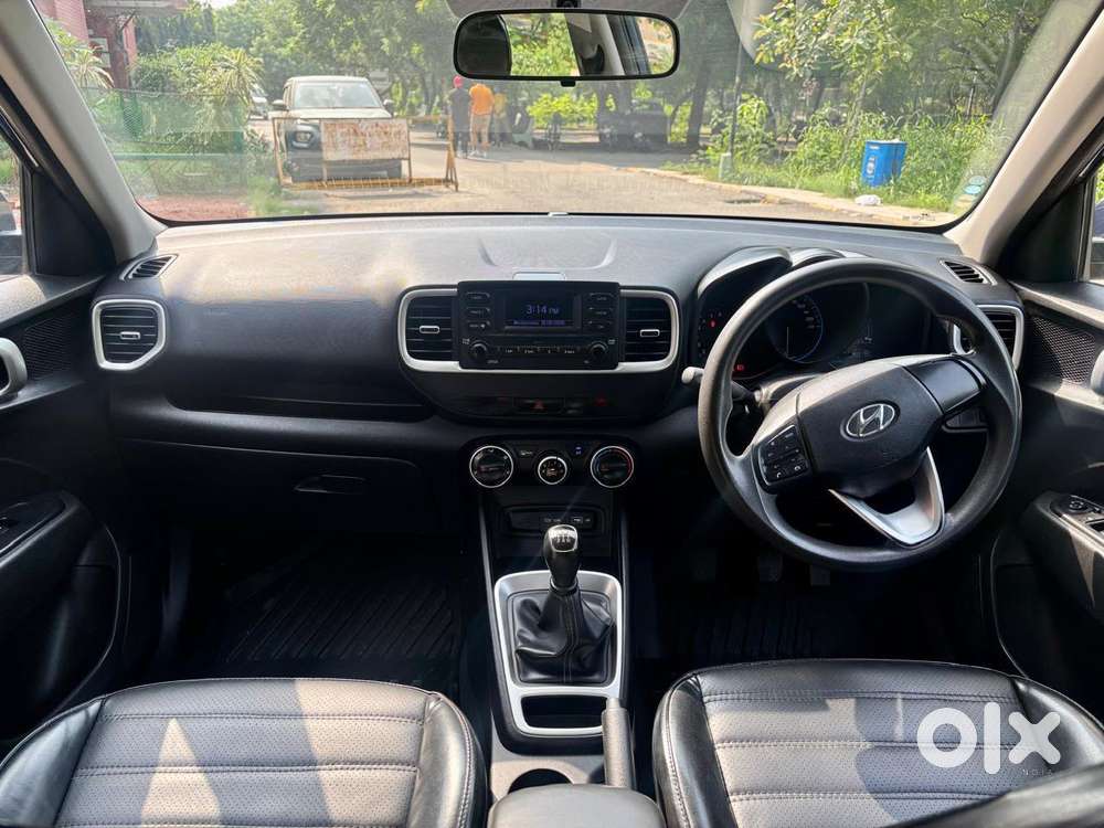 Hyundai Venue S, 2022, Petrol