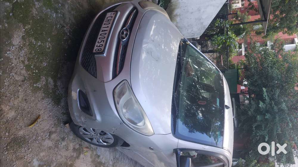 Hyundai I10 Sportz 2012