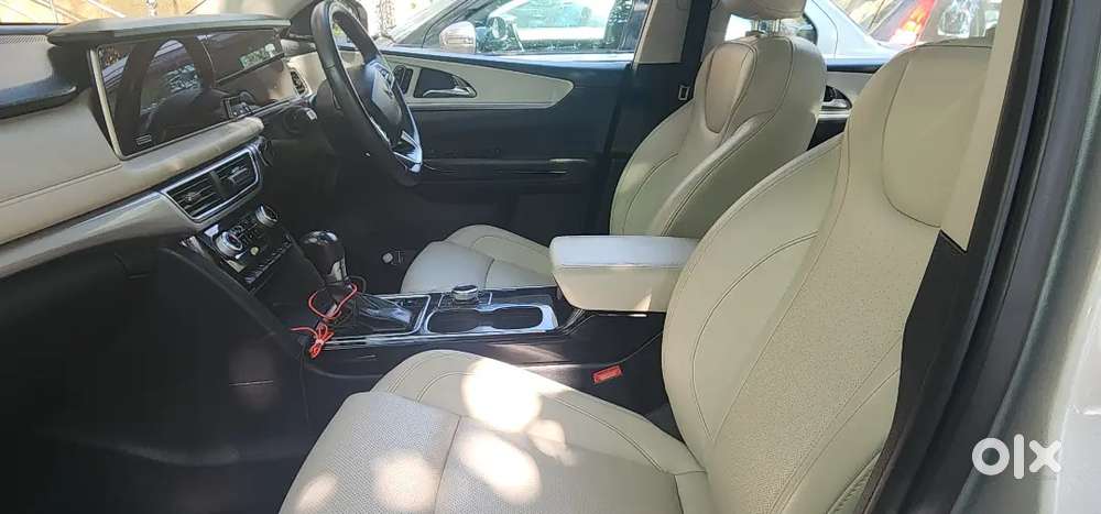 Mahindra Xuv700 2022 Diesel 35500 Km Driven