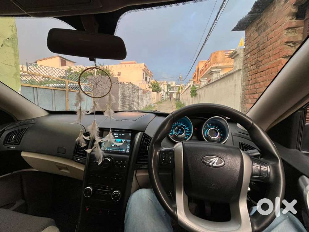 Mahindra Xuv500 2016 Diesel 74000 Km Driven