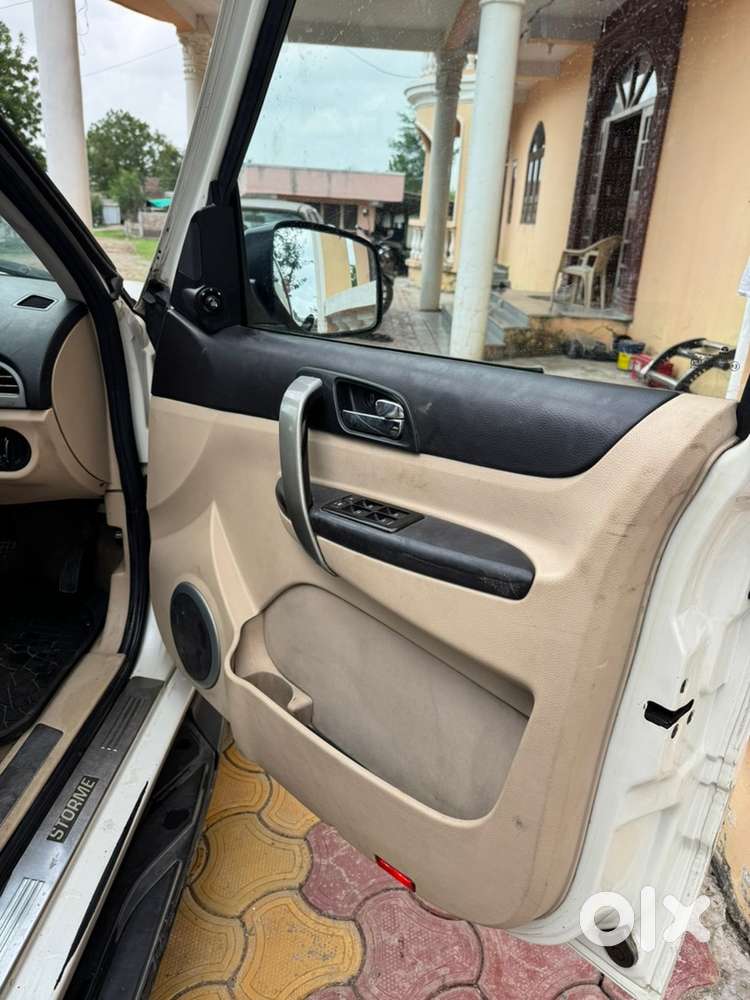 Tata Safari Storme Diesel 2014