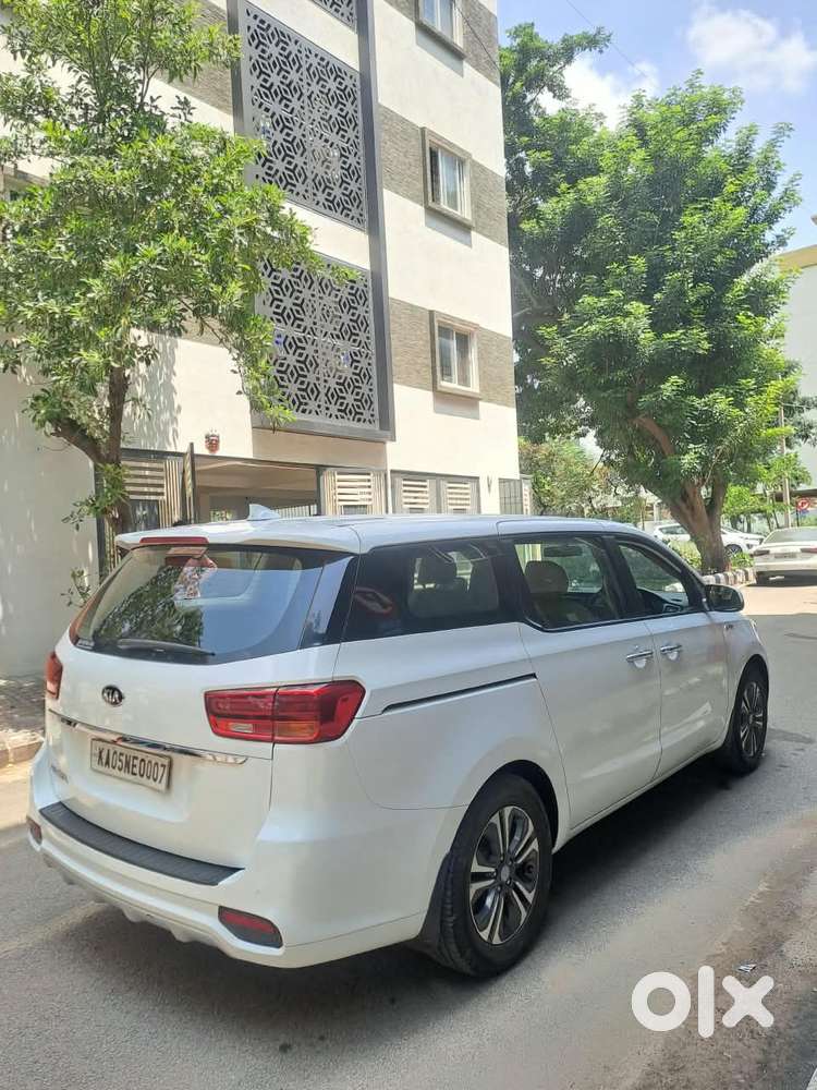 Kia Carnival Premium 8 Str, 2022, Diesel