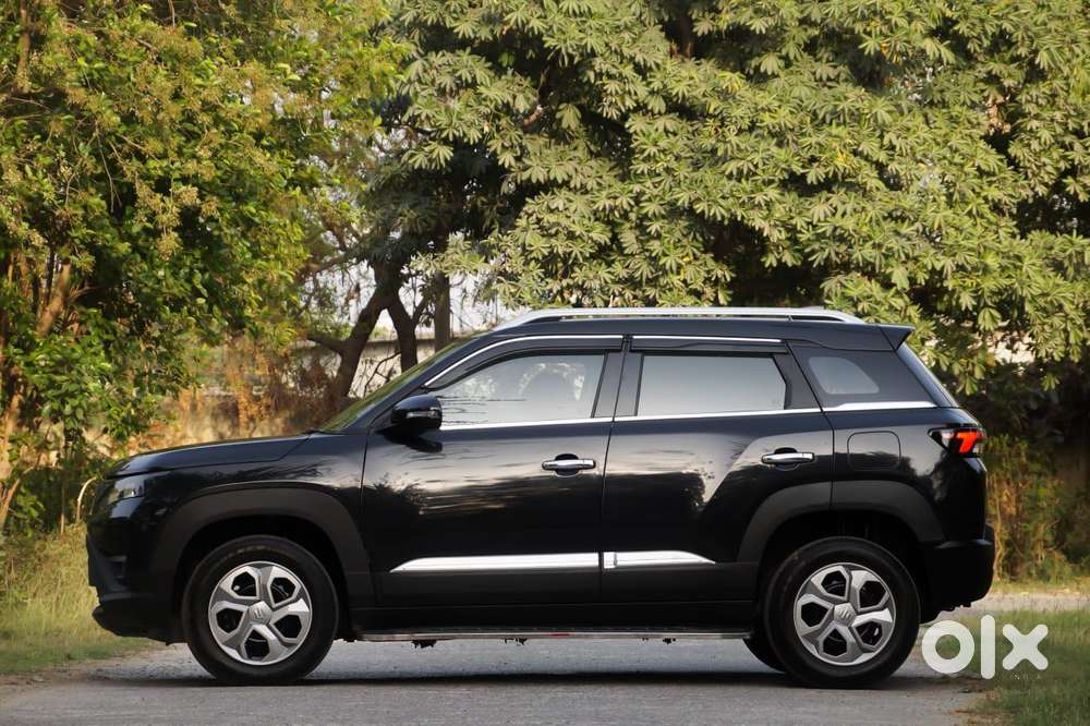 Maruti Suzuki Brezza Vxi At, 2025, Petrol