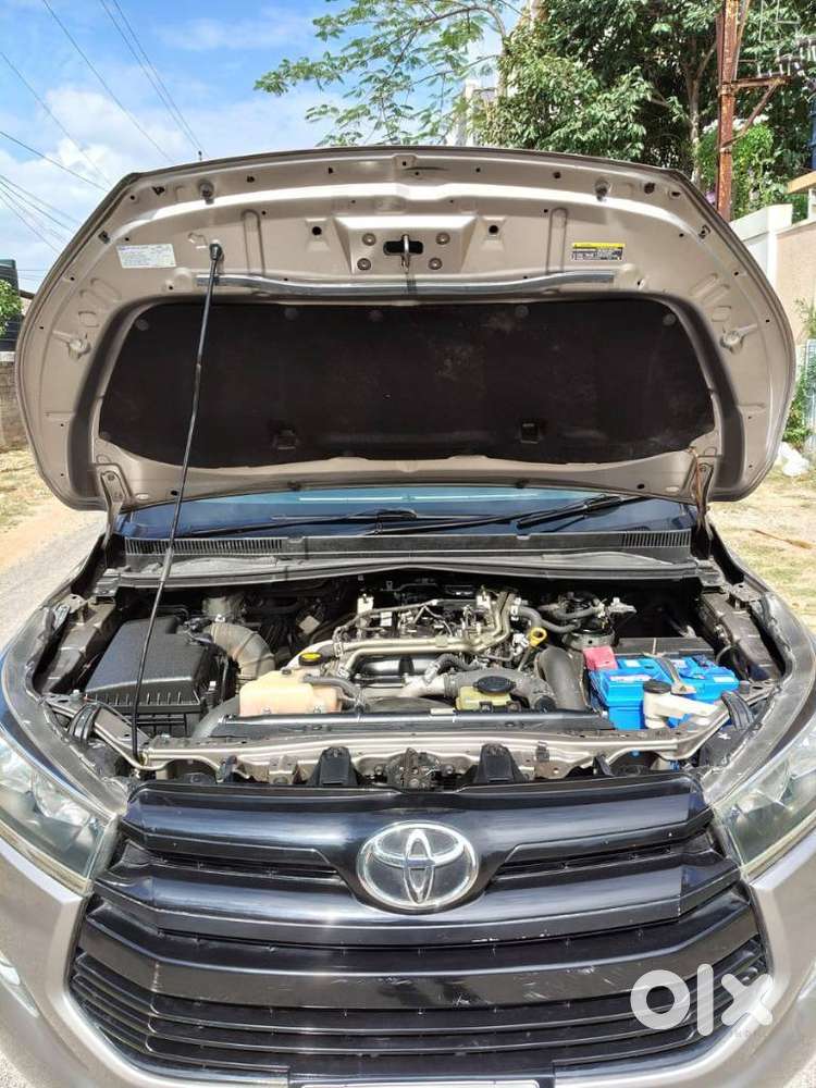 Toyota Innova Crysta 2.4 G Mt 8s, 2016, Diesel