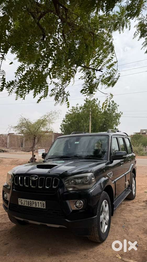 Mahindra Scorpio Classic Diesel 2022