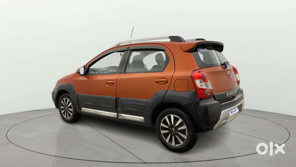 Toyota Etios Cross 1.2 G, 2014, Petrol