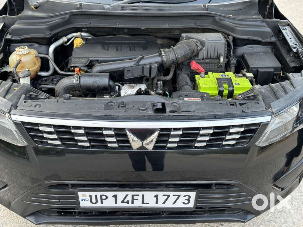 Mahindra Xuv300 W8, 2023, Petrol