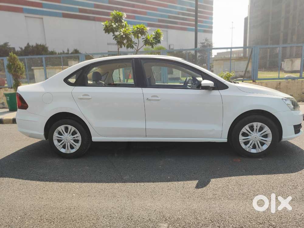 Skoda Rapid 1.0 Tsi Active, 2020, Petrol