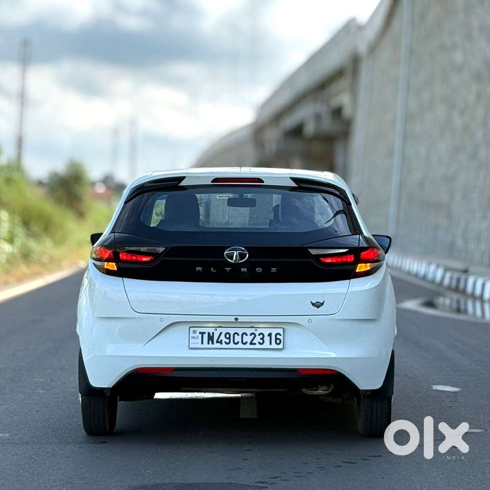Tata Altroz 1.2 Xe, 2020, Petrol