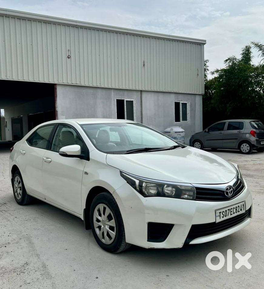 Toyota Corolla Altis 1.8 Js, 2014, Petrol