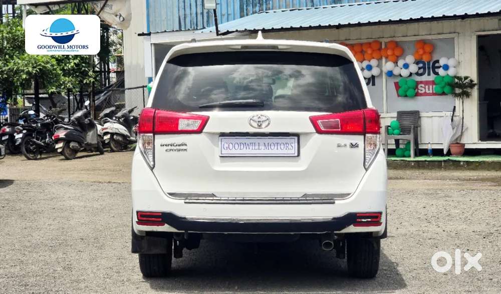 Toyota Innova Crysta [2020-ongoing] 2.4 Vx 8 Str, 2022, Diesel