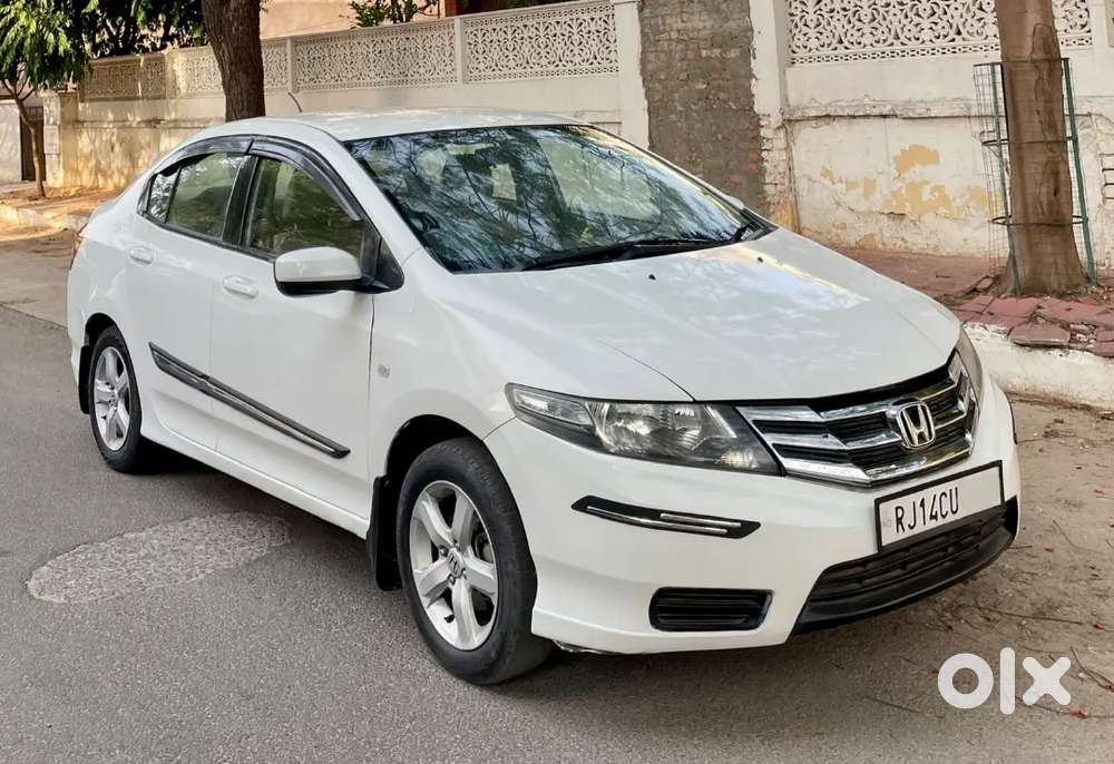 Honda City Ivtec With Cng  Well Condition Car 1s Owner