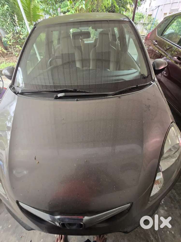 Honda Brio Petrol Mt 2013