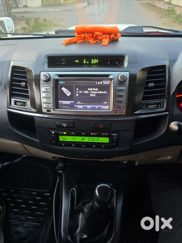 Toyota Fortuner 3.0 4x2 Mt, 2014, Diesel