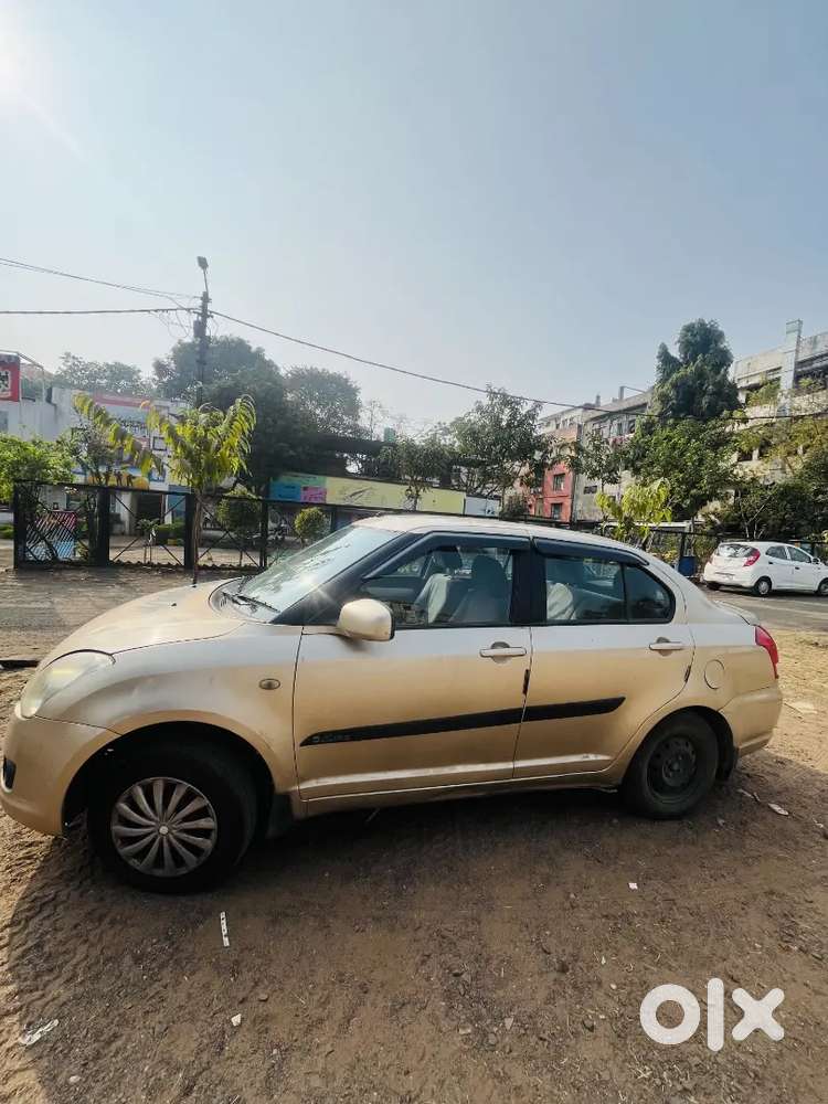 Maruti Suzuki Dzire 1.2 Vxi Cng 2011 Car